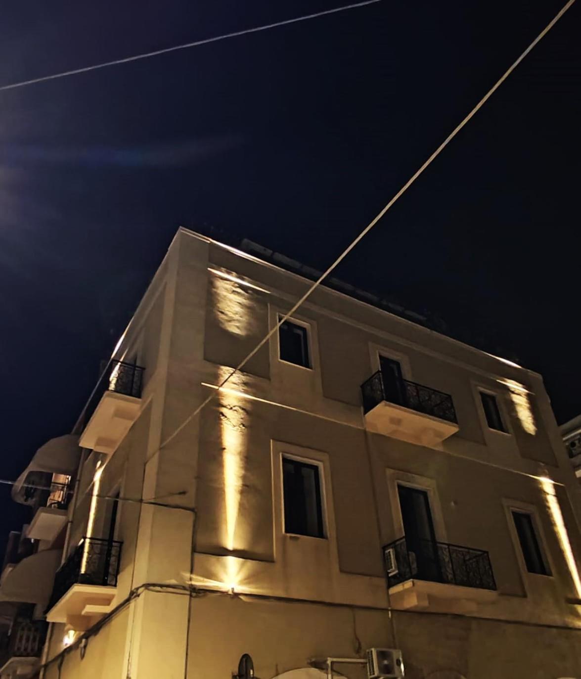 Trani Residence Bagian luar foto