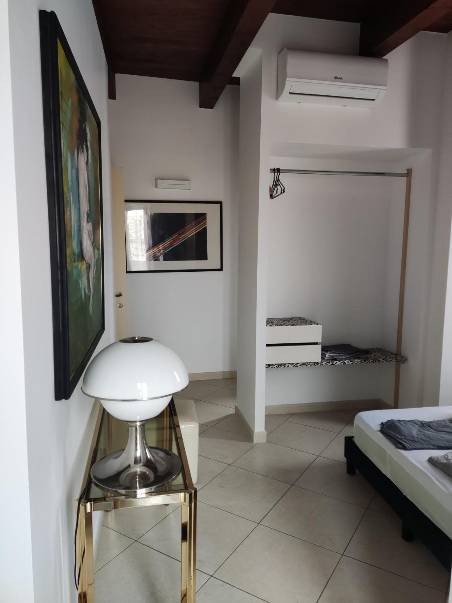 Trani Residence Bagian luar foto