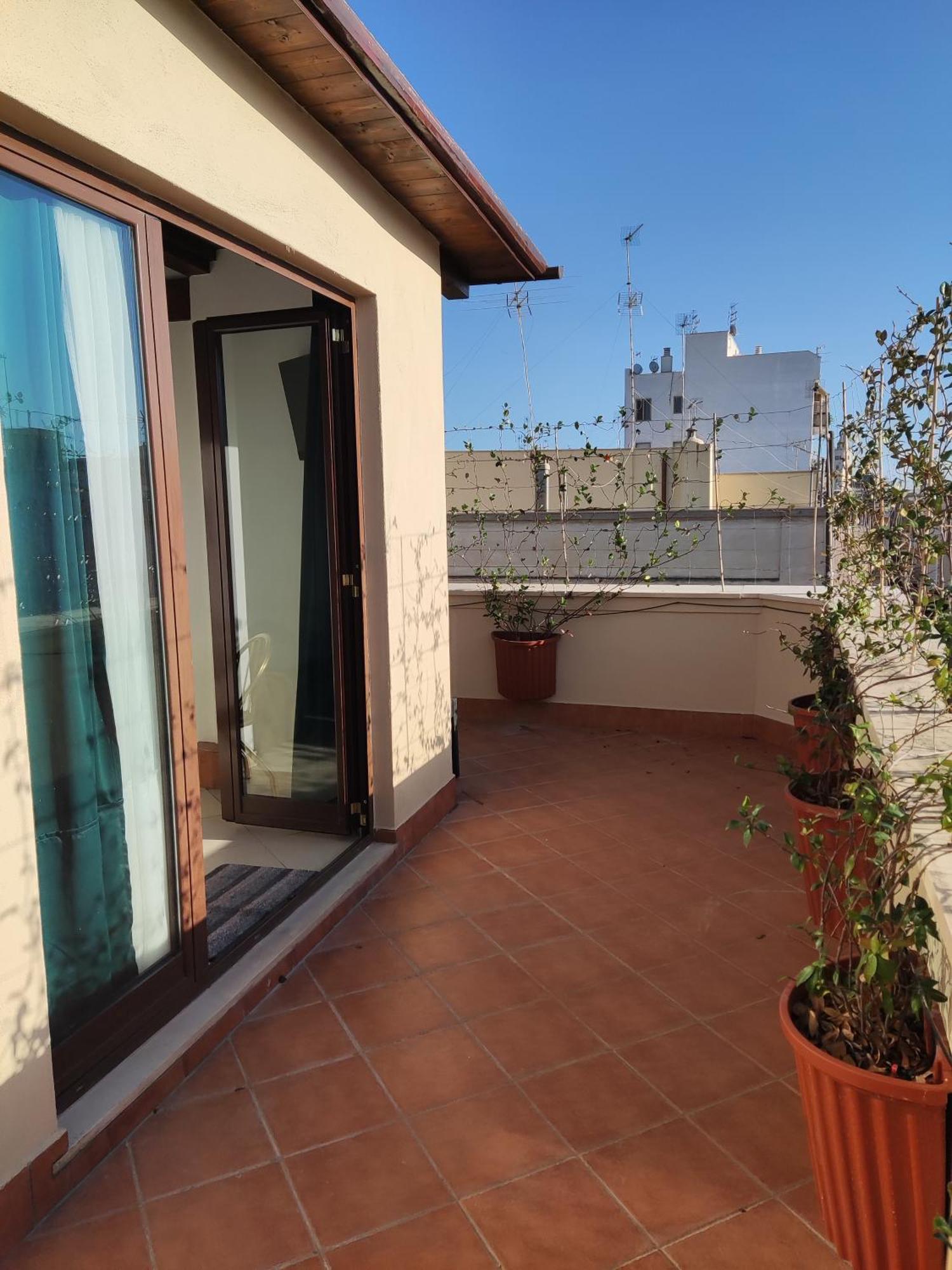 Trani Residence Bagian luar foto