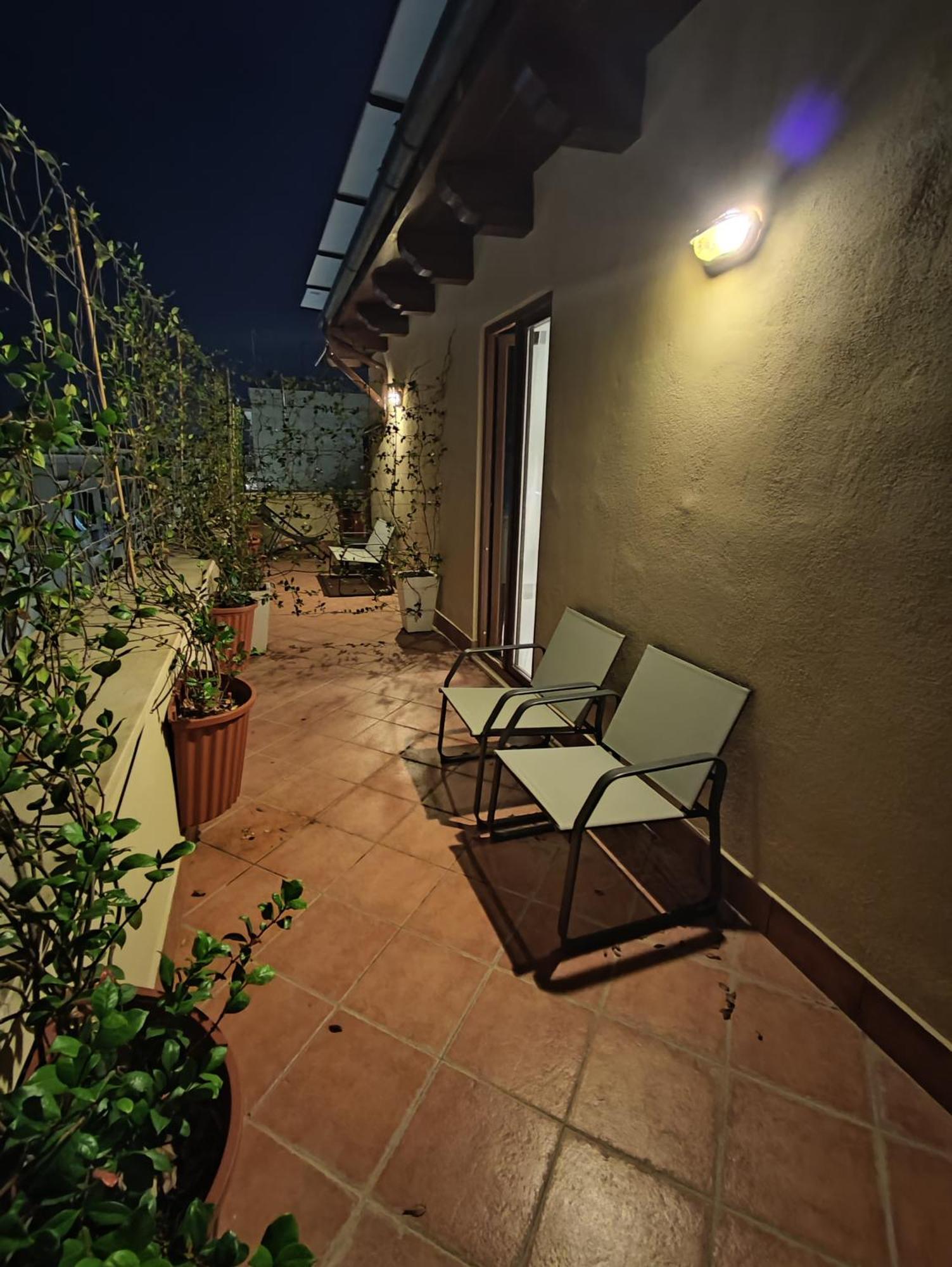 Trani Residence Bagian luar foto