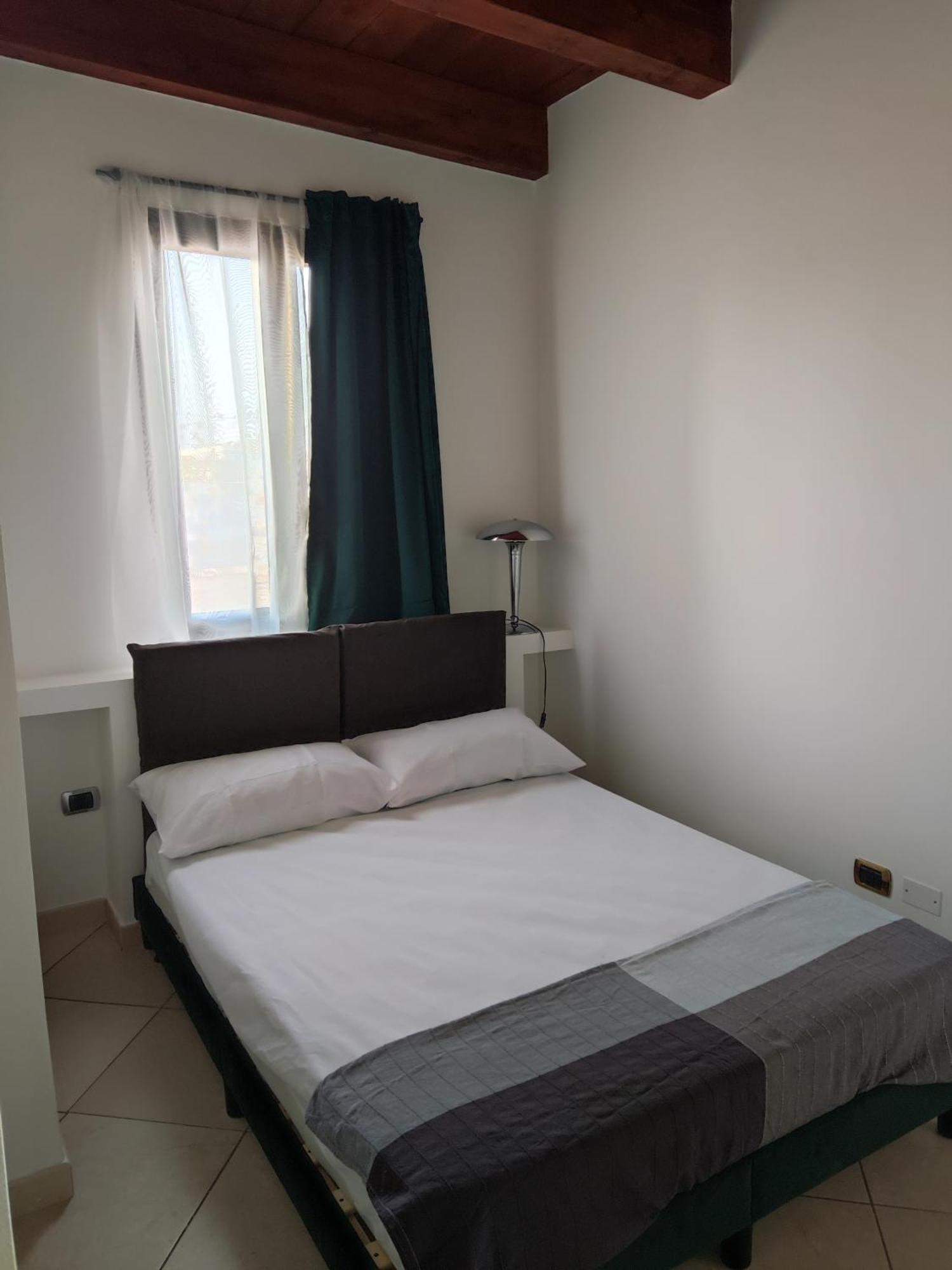 Trani Residence Bagian luar foto